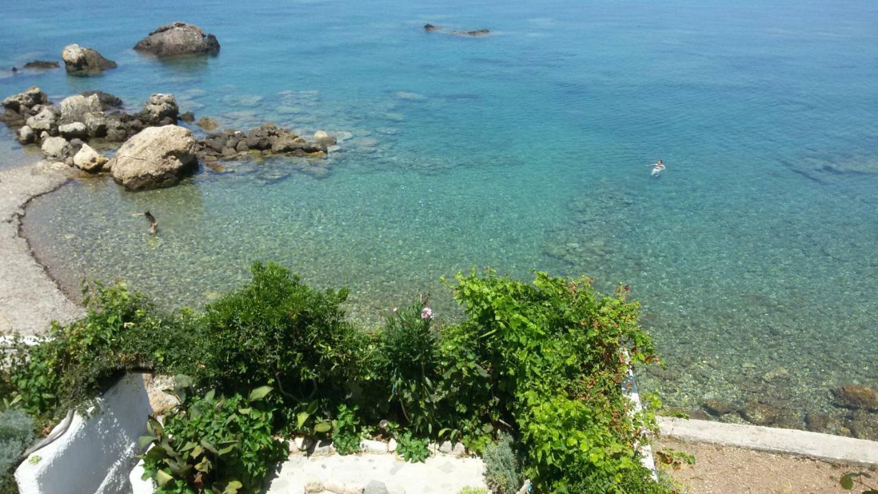 Irida Studios Agios Dimitrios  Luaran gambar